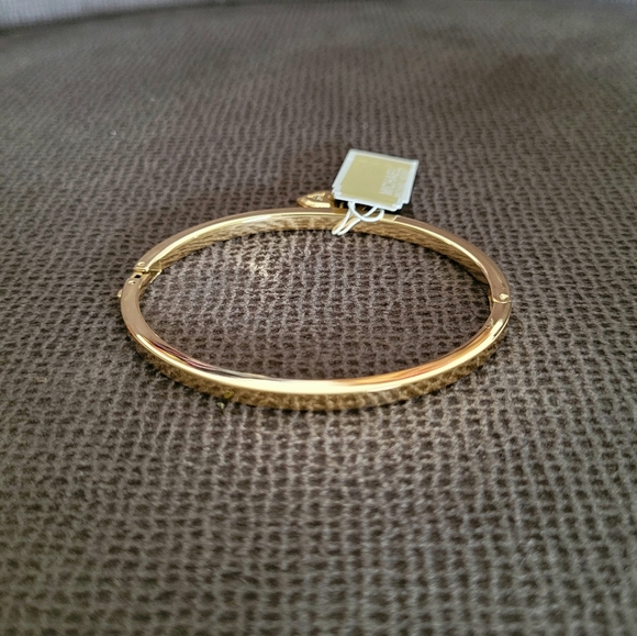 ✨️HP✨️ Michael Kors Dangling Gold💛 Heart Bangle Bracelet - NIB - Picture 7 of 16
